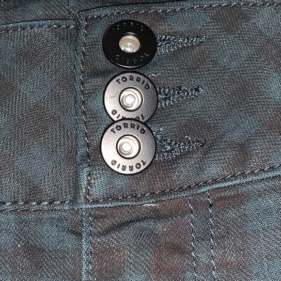Torrid Denim Jegging  Moto Zip Plaid 14r - Picture 6 of 12